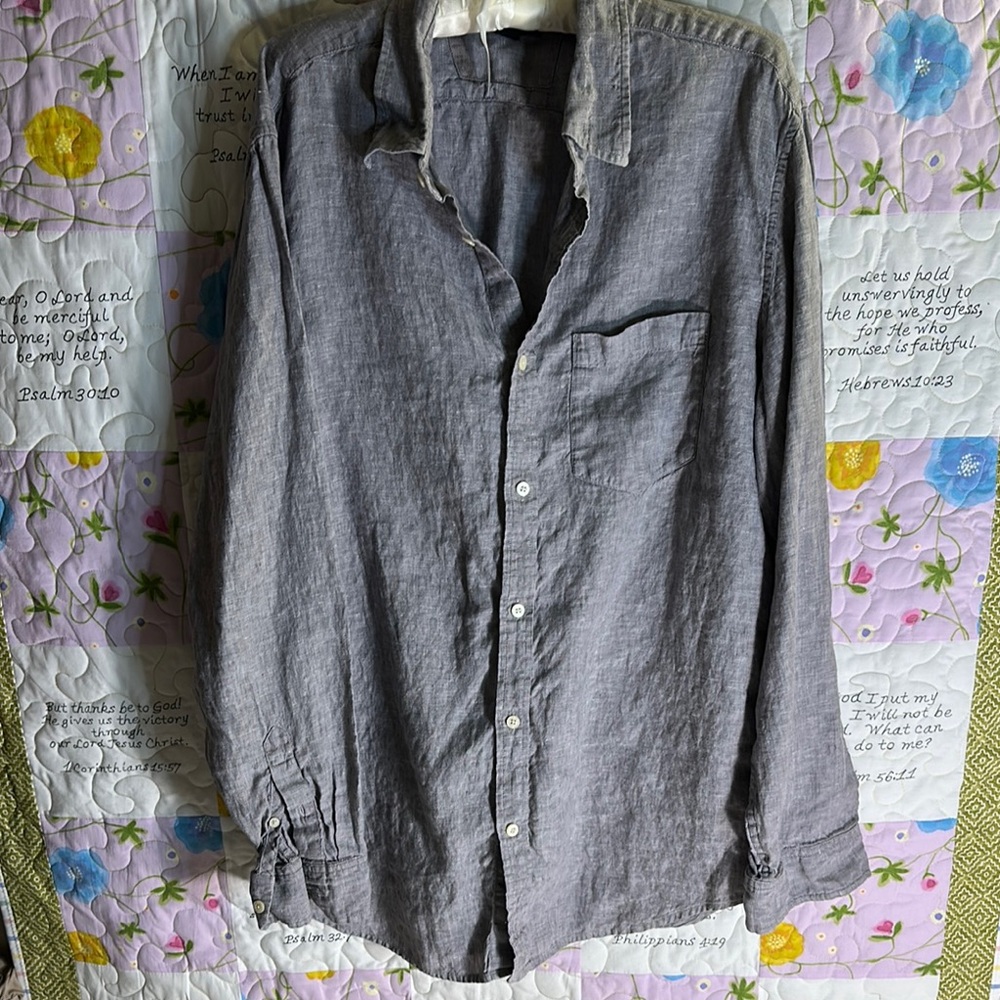 Banana Republic classic fit gray linen button down Shirt XL
